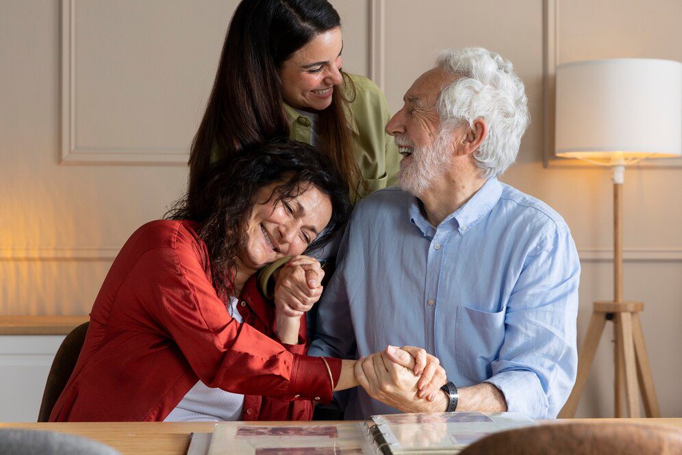 ¿Cómo influye la familia en el adulto joven?