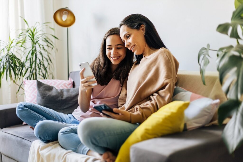 ¿Cómo influye la relación familiar en la autoestima de un adolescente?